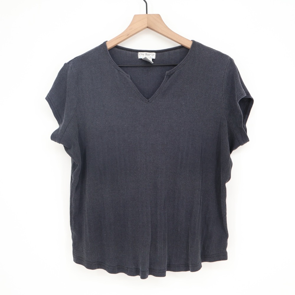One Step Up Top Womens 1X Short Sleeve Charcoal Grey Ribbed Knit Excellent